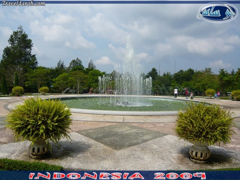                                     Taman  Bunga  