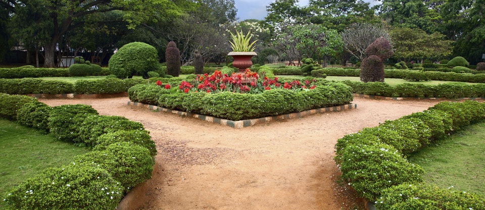 حدائق لالباغ النباتية