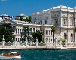  قصر دولما باشا اسطنبول 