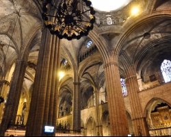  كاتدرائية برشلونة 