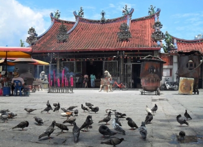 معبد كوان ين (معبد آلهة الرحمة )