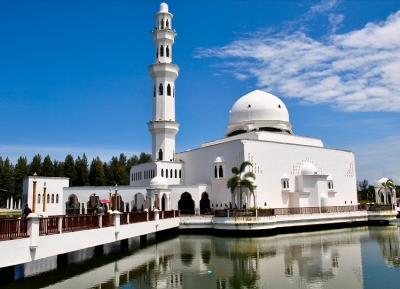  مسجد تنكو تينغا  الزهراء 