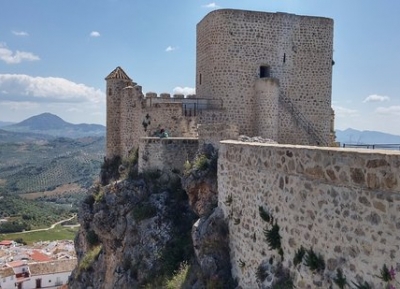  قلعة اولفيرا العربيه 