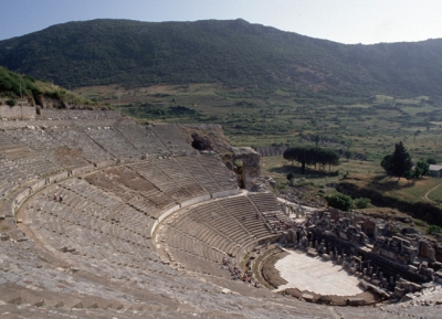 المسرح اليونانى