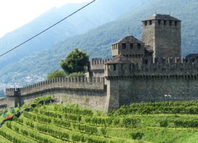  قلعة مونتيبيلو 