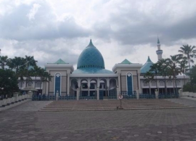  مسجد الأكبر الوطني 
