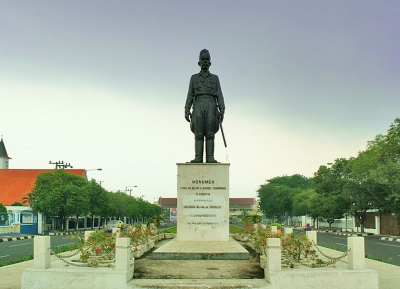  نصب تذكاري الجنرال سوديرمان 