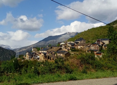 قرية نيابا إنداه
