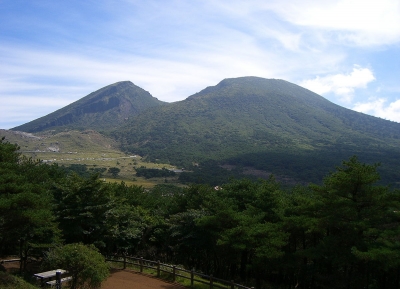  جبل كاراكوني داكي 