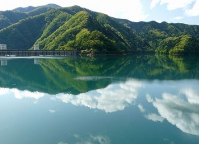  بحيرة أوكوتاما-كو 