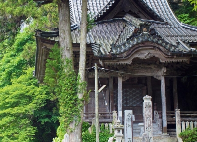 معبد تيشاكوتن إيميو-جي