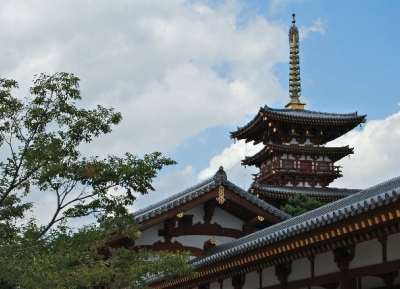  معبد هوكي-جي (معبد إيكجيريني-جي ومعبد أوكاموتو-ديرا) 