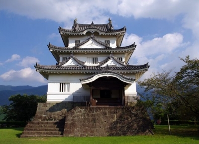  قلعة أواجيما 
