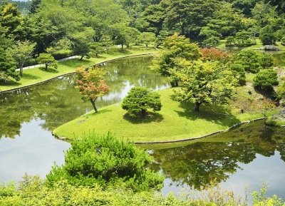  حديقة معبد شوغاكو في ريكيو 