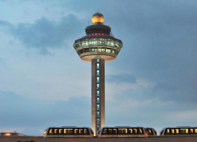 برج مراقبة الحركة الجوية لمطار تشانجي
