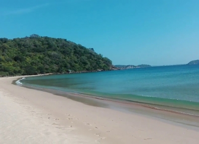  شاطئ ترينكومالي  