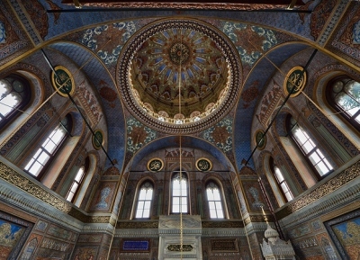  مسجد والدة السلطان (مسجد برتونيال) 