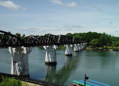 جسر نهر كواي 