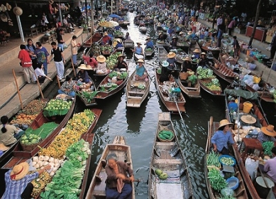 سوق بانغ نوك خويك العائم