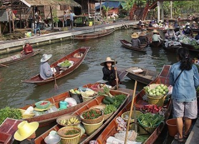  سوق بانغنوي العائم 