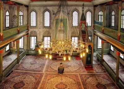  المسجد المزخرف 