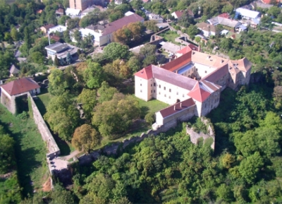  قلعة أوزهورود 