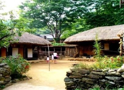  القرية الكورية الشعبية 