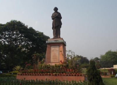  تمثال انديرا غاندي 