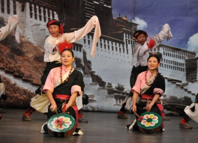 معهد التبت للفنون المسرحية