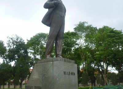  تمثال لينين 