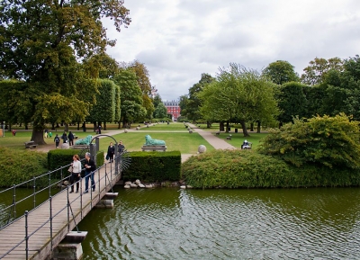  حدائق قلعة روزنبورغ 