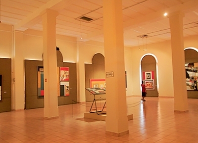  متحف   فرناندو غارسيا بونس ماكاي 