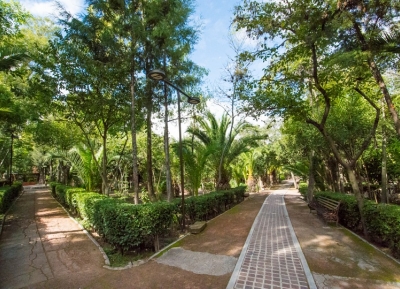  حديقة بينيتو جواريز بارك 