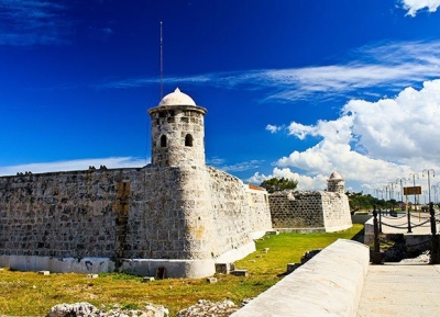  قلعة سان سلفادور دي لا بونتا 