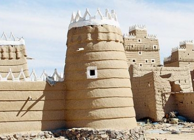  قرية آل منجم التراثية 