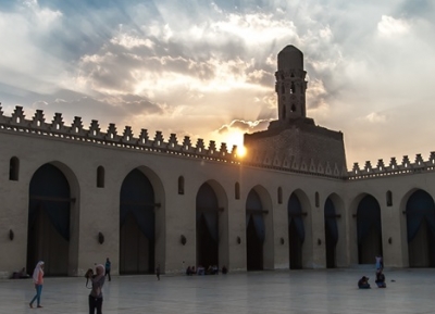  مسجد الحاكم 