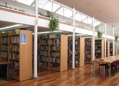  مكتبة مركز الشيخ زايد الكبير 