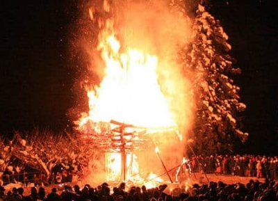  مهرجان أوميهاتشيمان ساغيشو الناري 