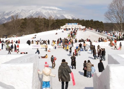  مهرجان ايواتي الجليدي 