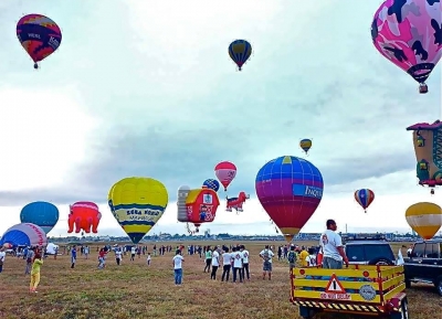 مهرجان البالونات الهوائية الساخنة