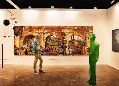  معرض دبي للفنون 