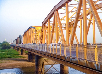  طريق النيل الأزرق وجسر السكة الحديد 
