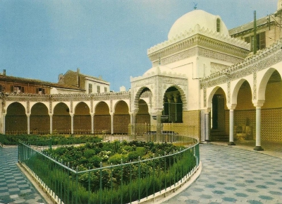  مسجد باشا 