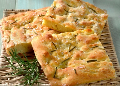 اشهر الاكلات الايطاليه - Focaccia فوكاتشيا